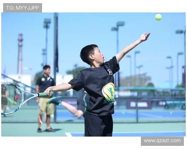 网球运动的全方位探索：从基础技巧到职业赛场的全面解析与发展趋势